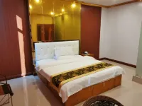 Guigang Mingshun Hotel (Huashun Automobile Maintenance Center Qingfeng No.2 Middle School Shop)