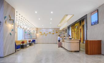 Vienna Hotel (Shuyang High-speed Railway Station Tianying Building Materials City Shop)