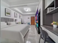 Lianci Yike Hotel (Chongqing Ciqikou Subway Station) Hotels near Shapingba