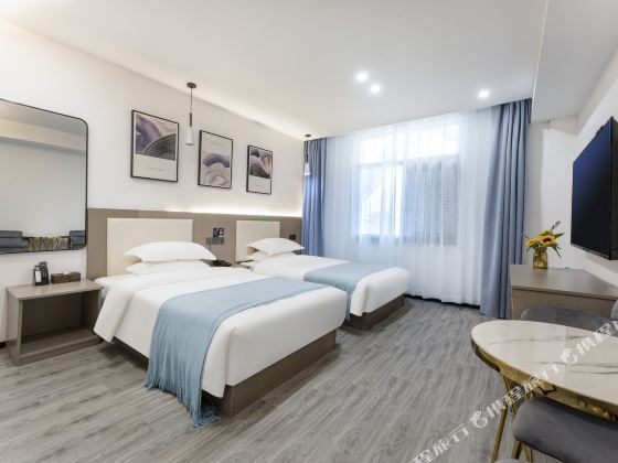 Yuan Yuan Hotel (Suzhou Guanqian Street Pingjiang Street)