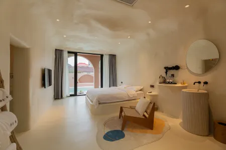 Shanghai Naying Holiday Camping & Guesthouse