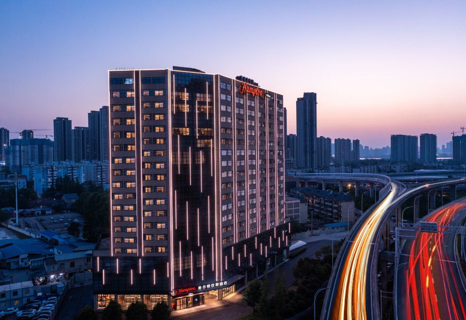 Hampton by Hilton Wuhan Baishazhou Avenue Hotel 외부 사진