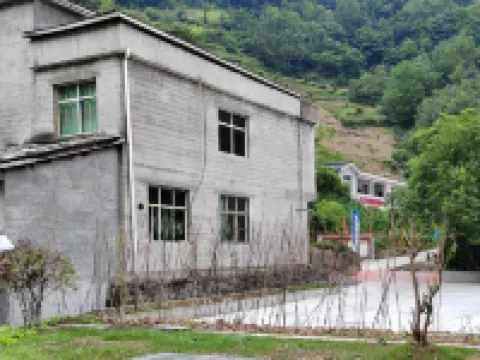 Zhenbashan Bieyuan Hotel a Zhenba