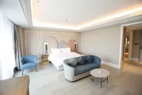 Xinyang Shengde International Hotel