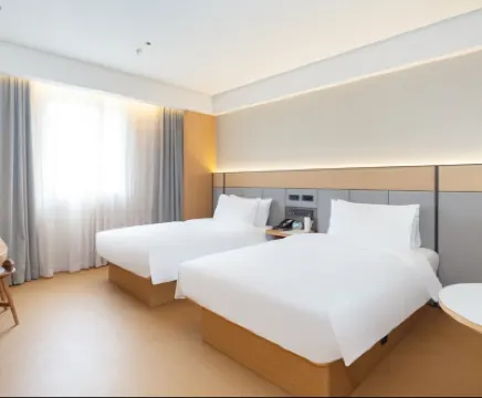 Huamin Hotel  (Huashan Hospital Hotel Jiangsu Road Shanghai) Hotels near Hunan Villa