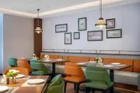 Hampton by Hilton Alxa - breakfast
