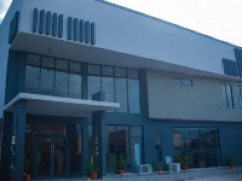 Hotel Capitol โรงแรมในOjodu