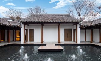 Changshu Shajia Huajianting Luhuawan