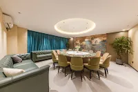 Huaqianzhu Hot Spring Hotel (Kunming Dianchi Xishan Scenic Area) Hotels in Kunming