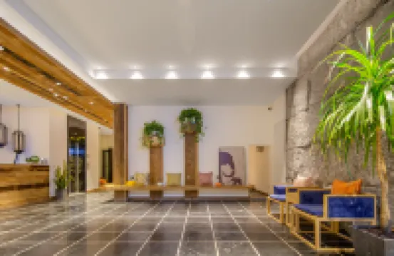 โรงแรมชูเชอซานเซอ (ถนนตะวันตก หยางซั่ว)