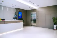 Pai Hotel (Dandong Kuandian Pedestrian Street) - parking