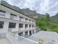 Huguan Laozhao Farmhouse