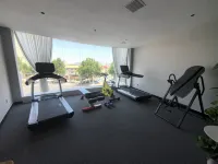 灰鯨智能酒店（保定軍校廣場河北大學店）