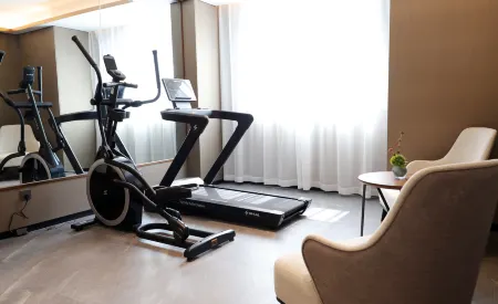 Homeinn Plus Hotel (Nanjing Zijin Mountain Scenic Area Maqun Subway Station) Отели рядом с достопримечательностью «Nanjing Normal University(Xianlin Campus)»