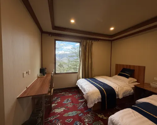Xinlongcuokahu Leisure Mountain Villa Hotels in Xinlong