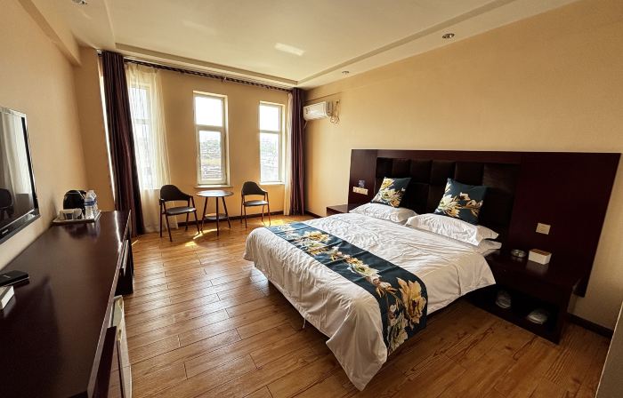 Kaiyida Hotel, Otogqi