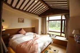 Beiji Village Beixun Wooden House Hotel
