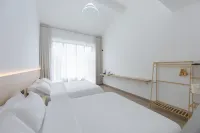 Mountain Serenity Lodge