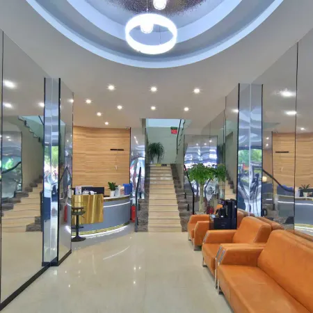 Pinjia Hotel (Yichun No.1 High School Second People's Hospital)
