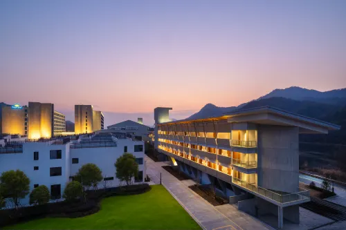 Lishui Huaxiang Wyndham Resort Hotel - New