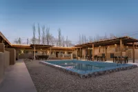 Zhongwei Whisper of Sand Homestay - Rooftop Pools