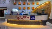 TH E-sports Homestay (Xinxing Times Square Branch)