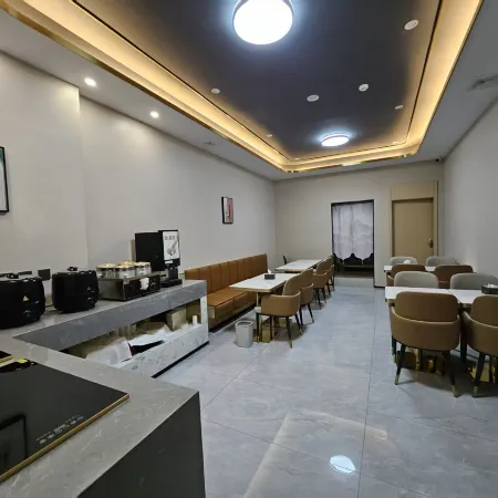LanOu ShangPin Hotel (Lhasa Municipal Government People's Hospital)