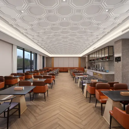 Mehood EZZI Hotel (Dachaidan,Haixi)