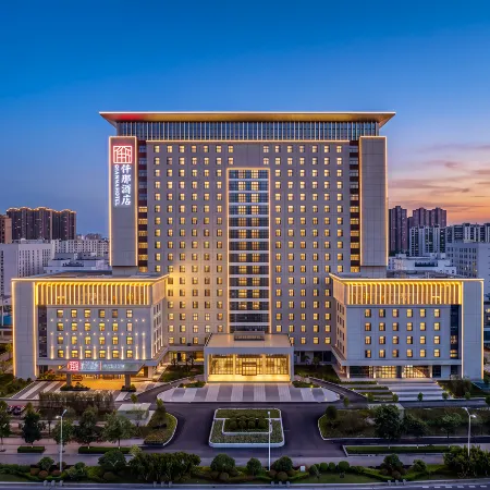 Qianna Hotel (Luohe High-Speed Rail West Station Yuanhui District Government)