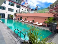 Lugu Lake Qingchen Huyao Lake View Resort Manor (Daluoshui Branch) - Pools