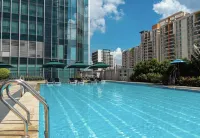 Four Seasons Joy Apartment (Shunde Yue Ran Square Store) - Rooftop Pools