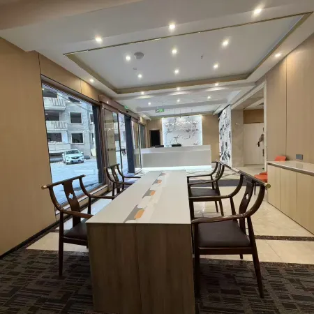 Pudding Collection Hotel (Yan'an Baota Mountain Yan'an University Affiliated Hospital)