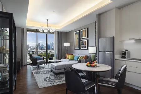 Sindhorn Kempinski Hotel Bangkok Отели рядом с достопримечательностью «Wat Mai Phiren»