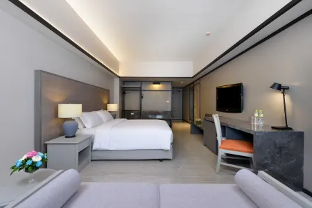 Tinidee Hotel Bangkok Golf Club Отели рядом с достопримечательностью «Университет Рангсит»