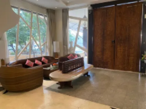 ไอบุ๊คกิ้ง แทรมส์ สแควร์