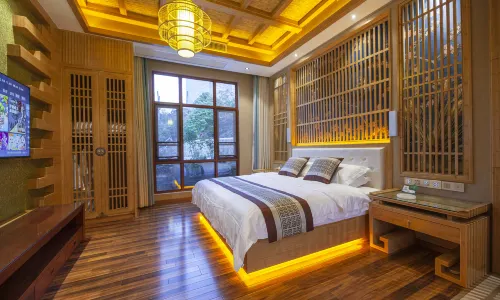 Remote Mountain Hotel Lianzhou