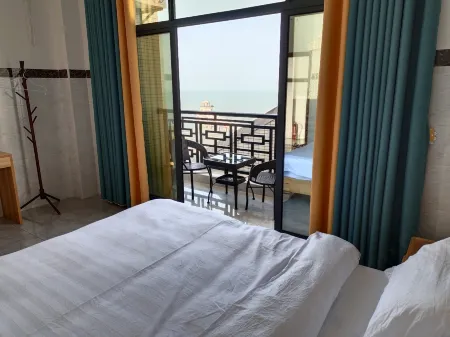 Ledong Xiaohaijiao Homestay Отели рядом с достопримечательностью «Yinggehai Salt Flats»