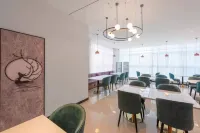 Ni Hao Hotel (Baoji Hi-Tech Train South Station)