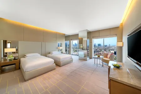 Hyatt Regency Dubai Creek Heights Отели рядом с достопримечательностью «Ismaili Centre, Dubai»