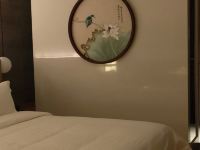 广州树格艺术酒店 - 风雅颂大床房