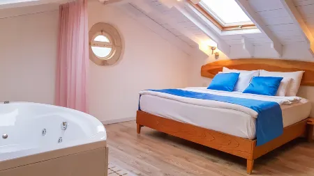 Rebetiko Hotel Отели в г. Alacati Mahallesi