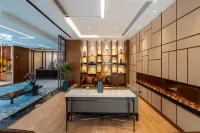 Jinjiang Metropolo Hotel (Xuzhou East High-Speed Railway Station Jinlong Lake Subway Station)