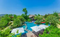 World Dinosaur Valley Hot Spring Hotel