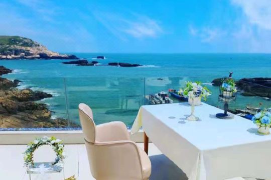 东极漫屿日出民宿(荧光海湾店)