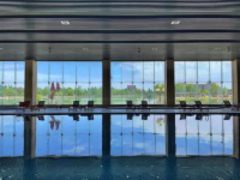 Vienna International Hotel (Aksu Airport Store)
