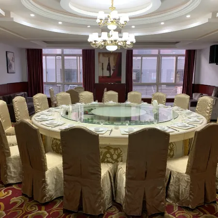 Riron International Hotel