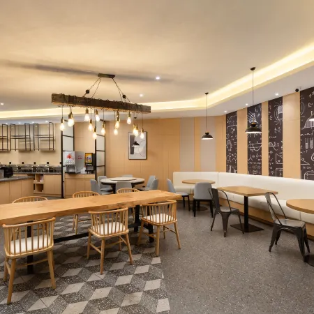 YOME Youmi Hotel
