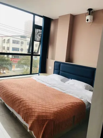 Cinema Hotel Отели в г. Сипин