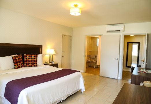 콜린스 호텔 외관