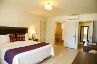 Collins Hotel
